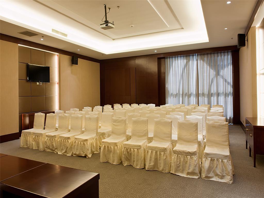 Golden Mountain International Hotel Laiyang Екстериор снимка