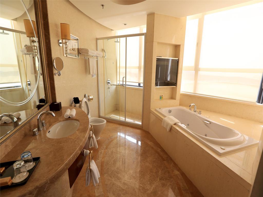 Golden Mountain International Hotel Laiyang Екстериор снимка