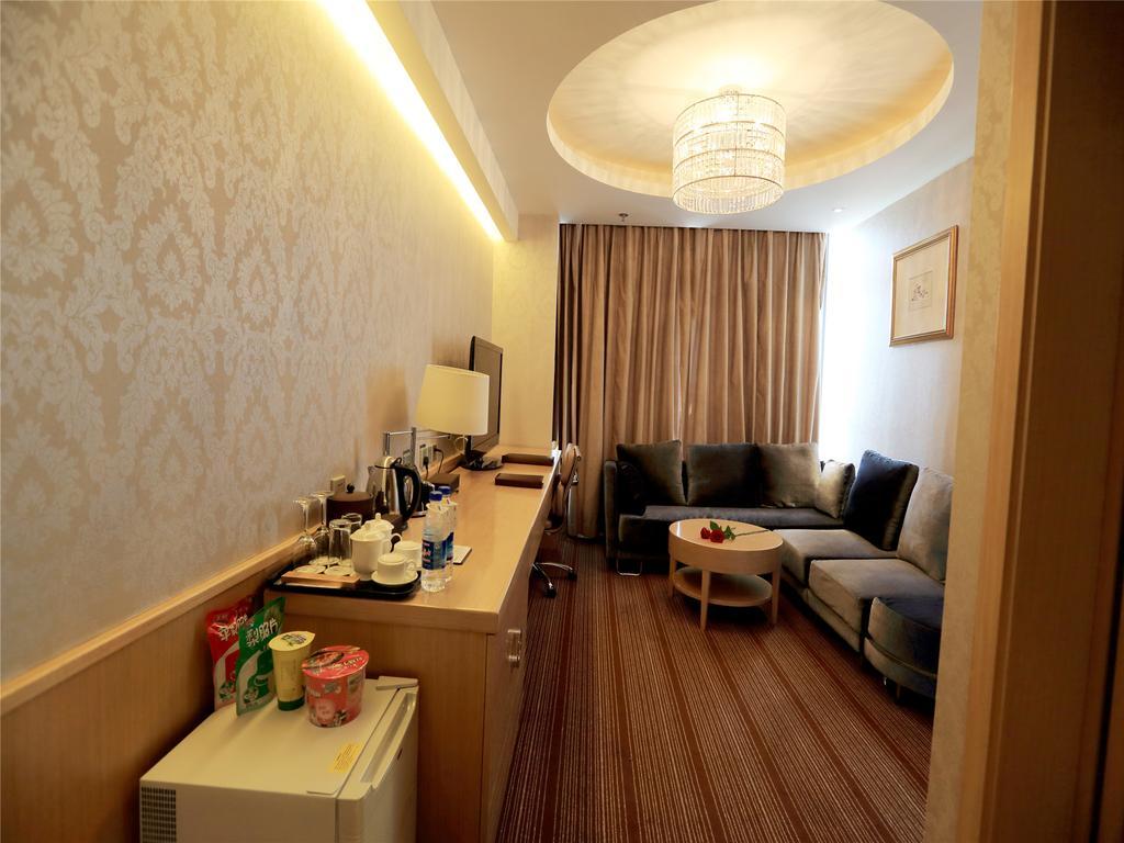 Golden Mountain International Hotel Laiyang Екстериор снимка